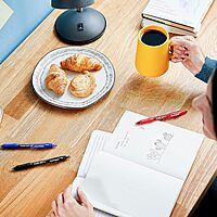 Paper Mate Profile Retractable Gel Pen, 0.7mm Medium Point, Blue Ink, 4 Count 1 Count (Pack of 1)