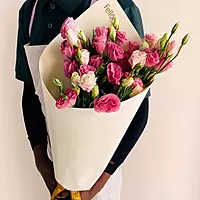 11 Pink Lisianthus Bouquet