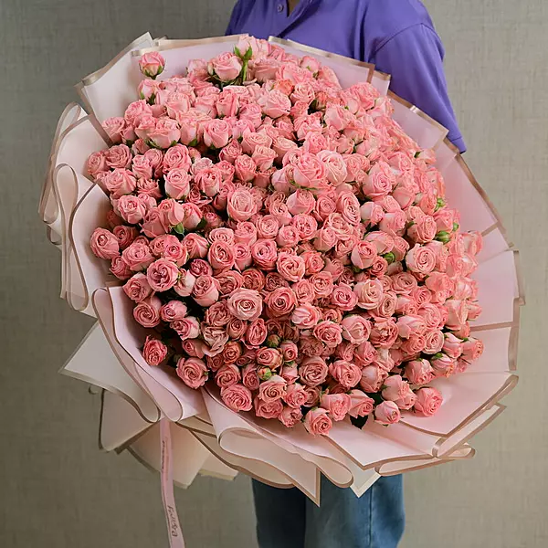 101 Premium Bombastic Spray Rose Bouquet