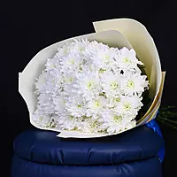 11 White Chrysanthemum Bouquet