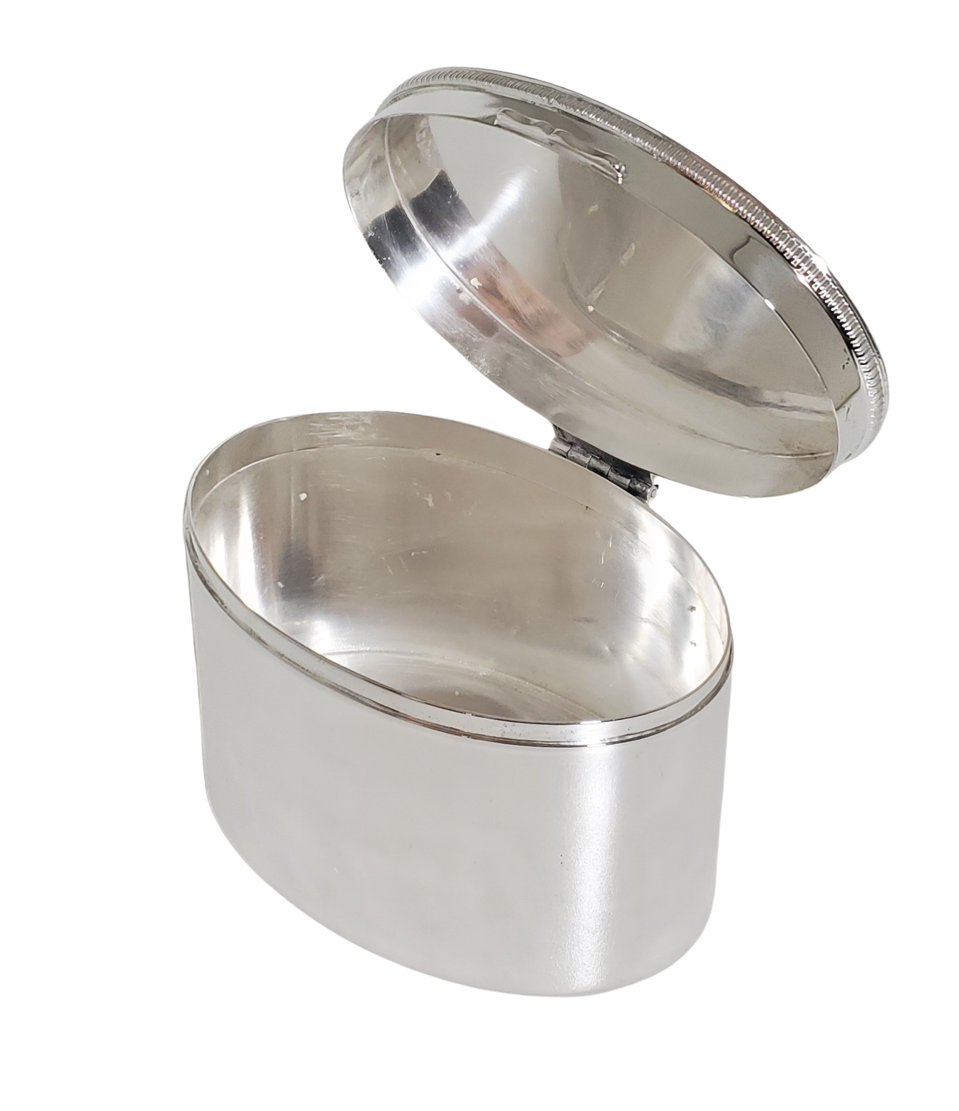 Oval Box Shaped & Footed English Silver Plate c.1980 Oval Box Shaped & Footed English Silver Plate c.1980