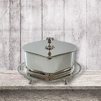 Oval Shaped Footed Biscuit Box on 4 Feet English silver Plate c.1950. SKU #: ANT2910. Oval Shaped Footed Biscuit Box on 4 Feet English silver Plate c.1950. SKU #: ANT2910.