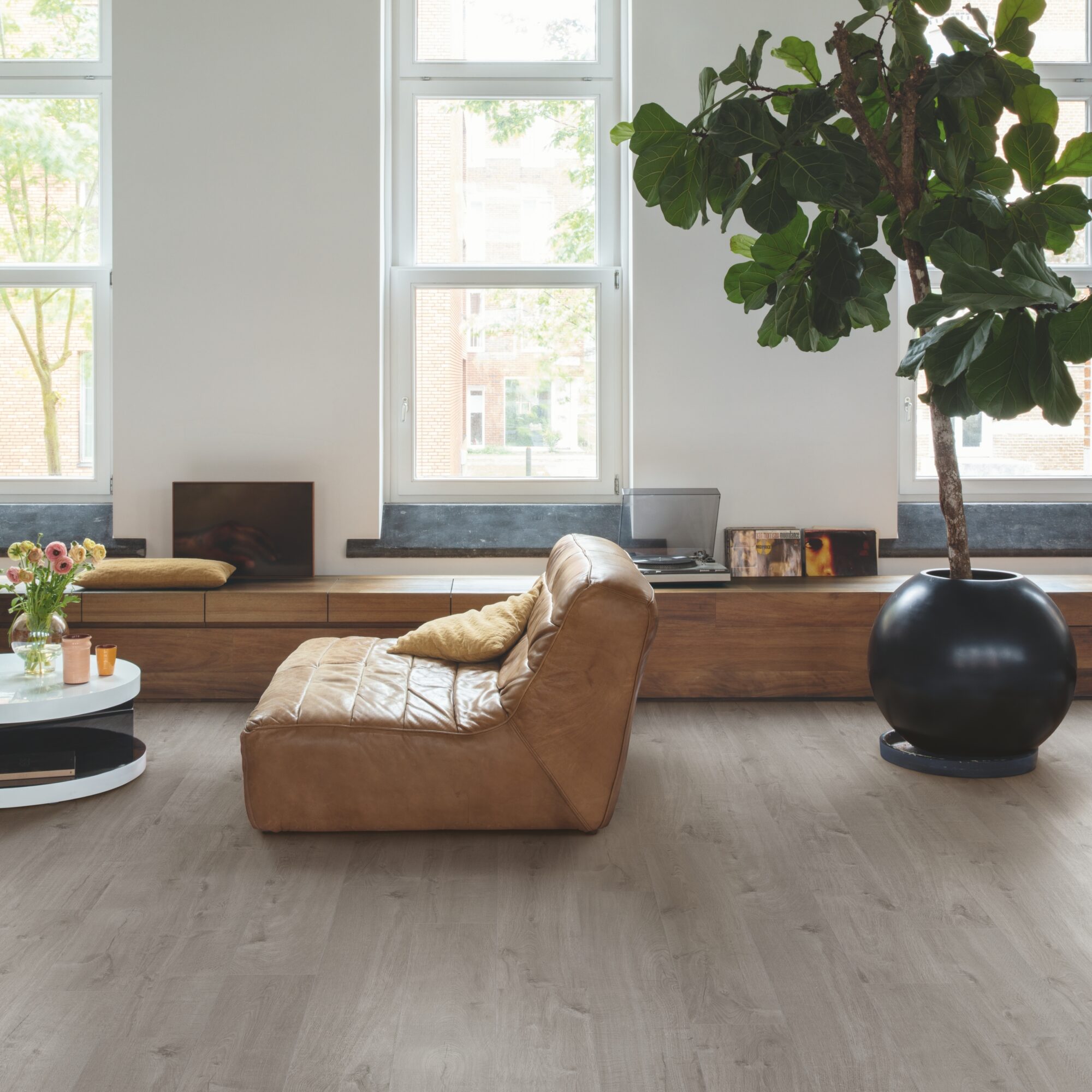 Parchet LVT Quick Step Bloom AVMPU40202, mp/cutie 1.87