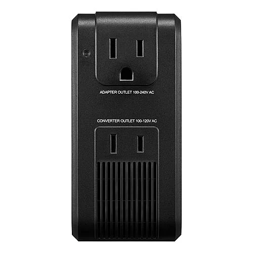 Adaptateur et convertisseur de voyage d'Insignia - Noir boite ouverte