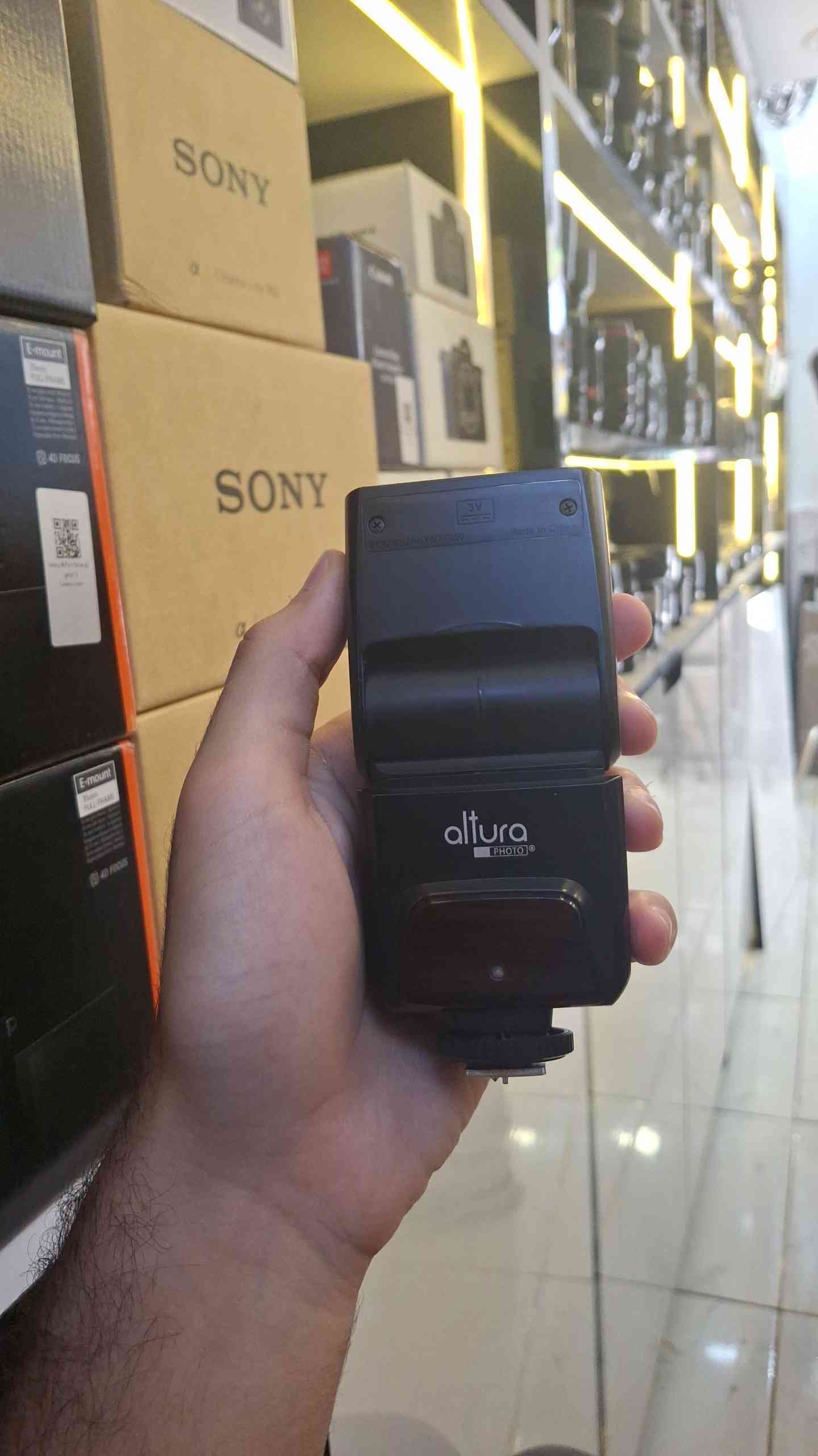 Flash Altura on camera flash