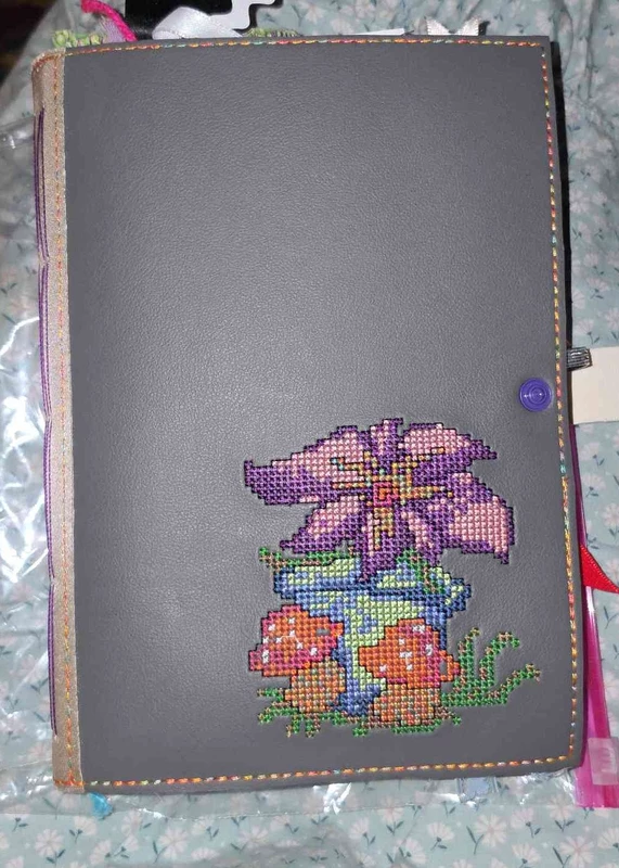 J008 Mushroom Cross Stitch