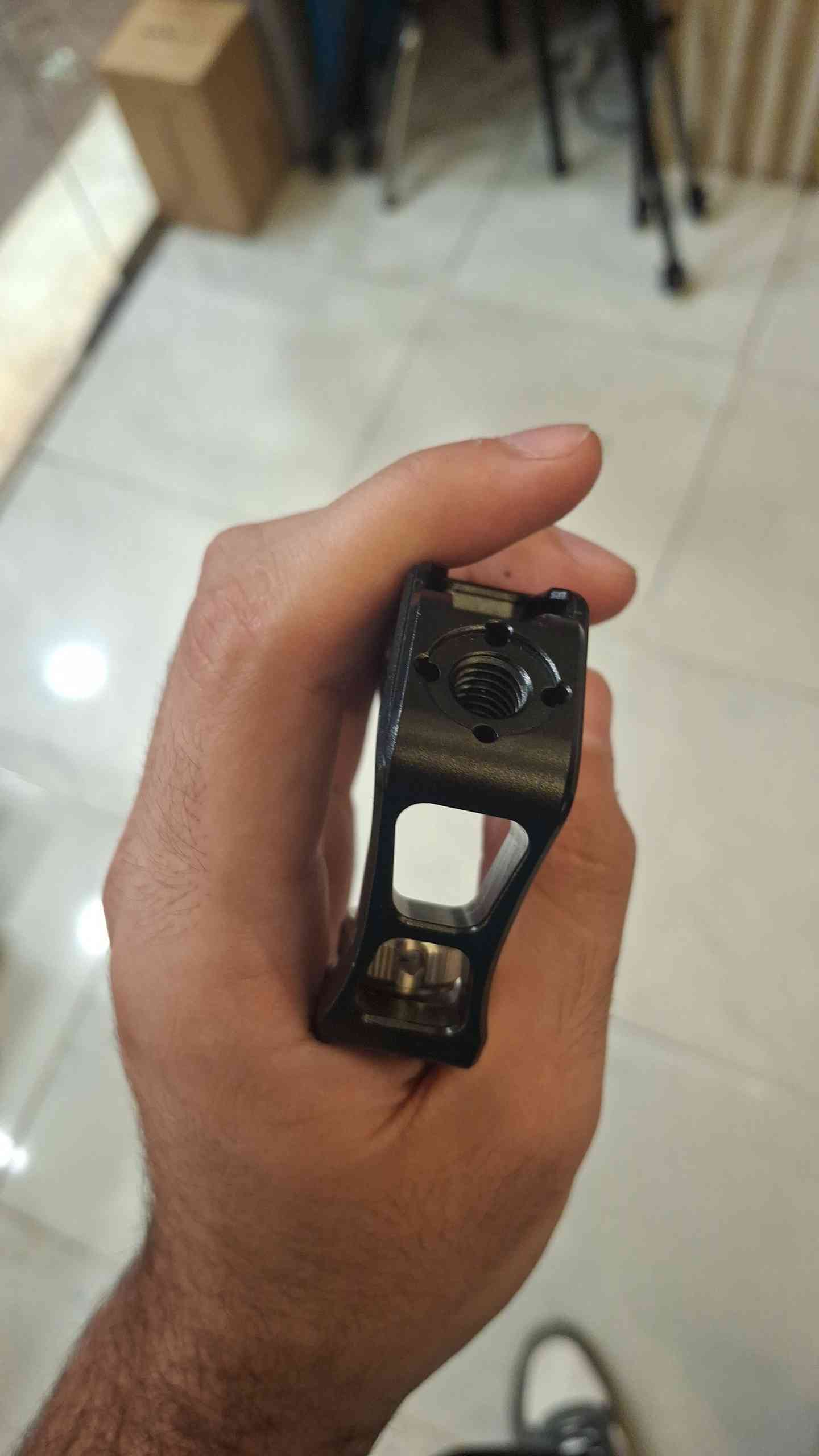 Neewer Top Handle Used