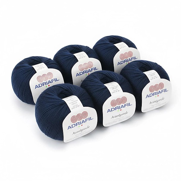 Lotto 9 Gomitoli Pura Lana Col. Blu Adriafil Avantgarde Lotto 9 Gomitoli Pura Lana Col. Blu Adriafil Avantgarde