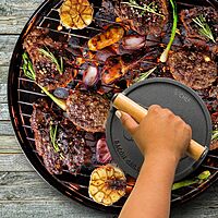 Commercial CHEF Pre-Seasoned Cast Iron Press with Easy Grip Wooden Handle, 7-Inch Surface with Grill Marks, Chef Press Round Grilling Accessory