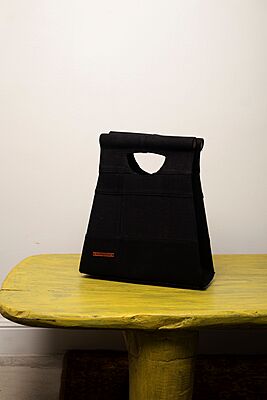 KEMI CLUTCH BAG - MIDI BLACK KEMI CLUTCH BAG - MIDI BLACK