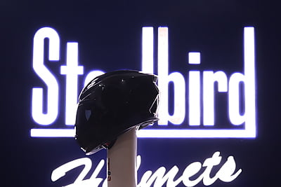 STEELBIRD SBH-40 GLOSSY BLACK C/V 600 MM