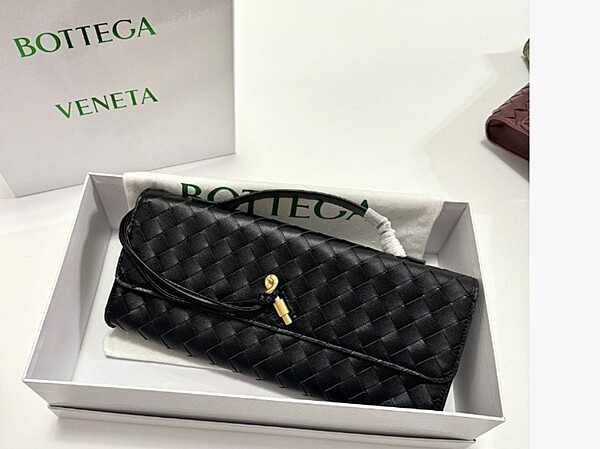 Bottega Veneta Clutch