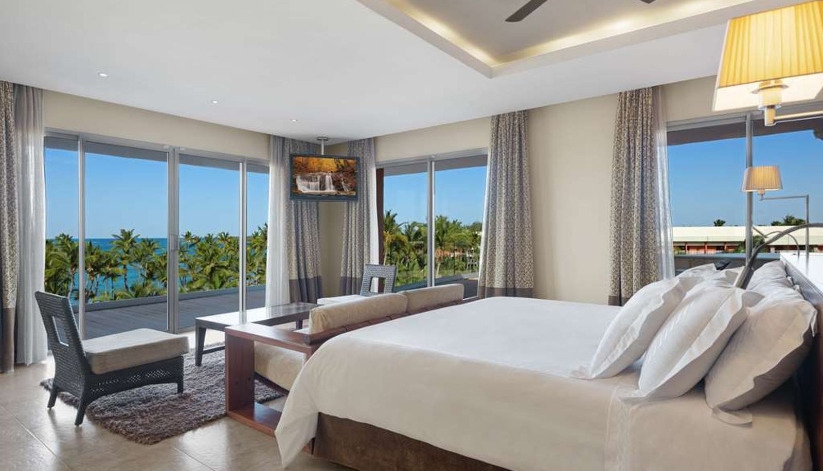 Punta Cana 2026 Upgrade Panoramic Suite Ocean Front Premium-1