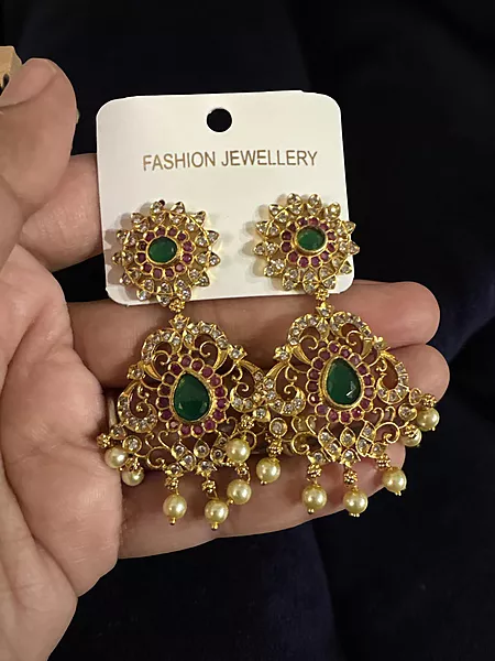 Kundan Chandbalis