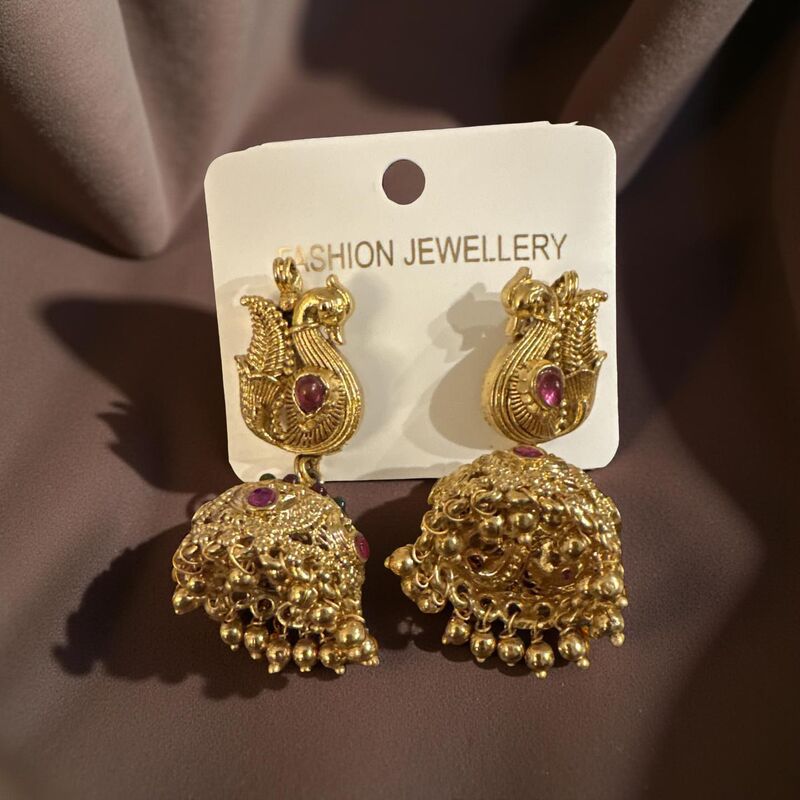 Antique finish Jumkha with Swan motif