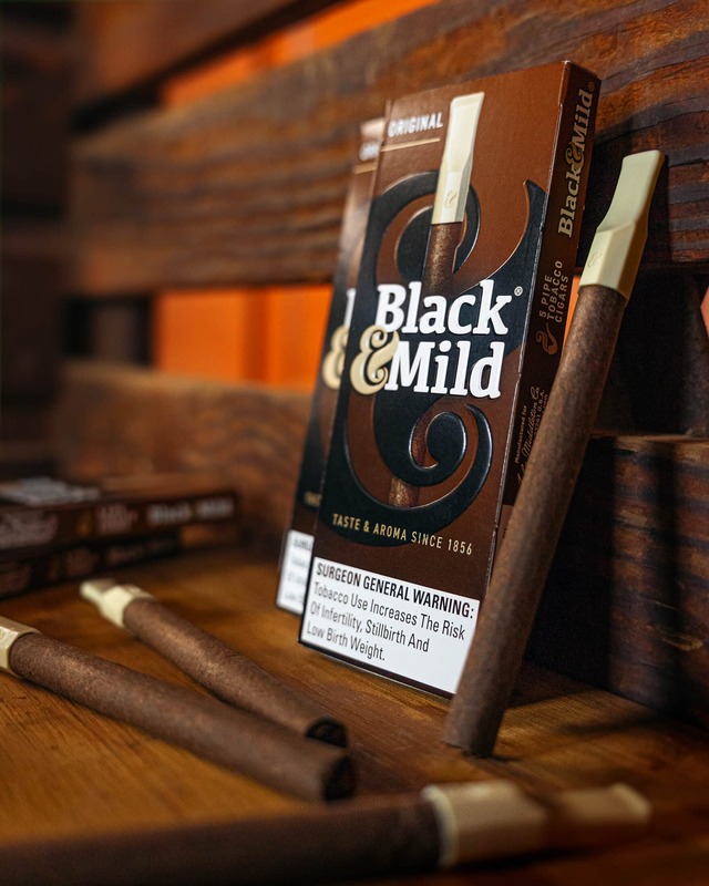 BLACK & MILD PLASTIC & WOOD TIP 5-PACKS (50 CIGARS) BLACK & MILD PLASTIC & WOOD TIP 5-PACKS (50 CIGARS)