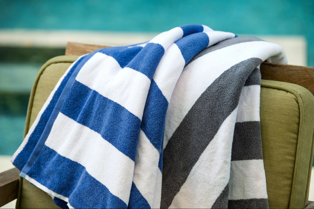Breeze American Luxury Pool Towel, Gray Stripes, 35" x 70" 21 Lb.