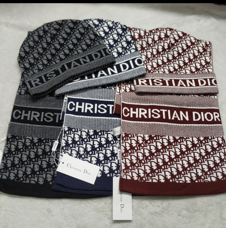 CHRISTIAN DOIR HAT SETS