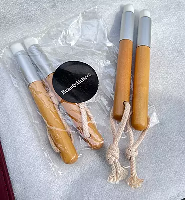 EYELASH EXTENSIONS CLEANING BRUSH