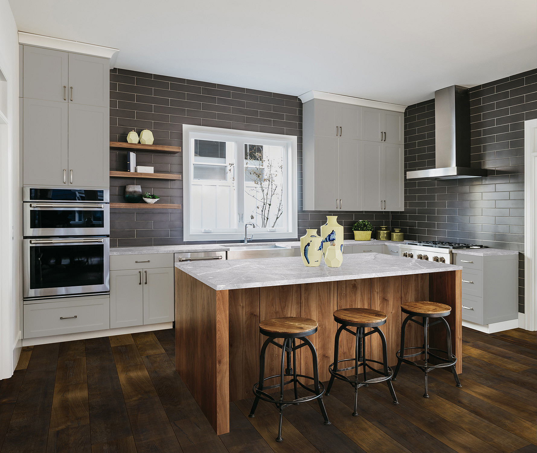 TRENDS 2021 PANELS-COGNAC CASTELLO OAK/3/4"/5X8FT