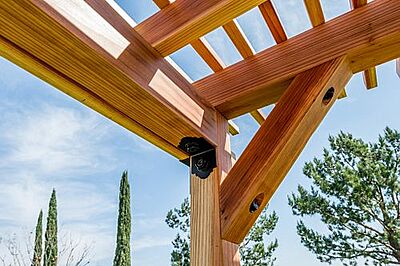 Simpson Strong-Tie Outdoor Accents - ORNAMENTAL Angle - PC Over ZMAX Simpson Strong-Tie Outdoor Accents - ORNAMENTAL Angle - PC Over ZMAX