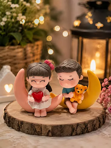 Moonlight Love Couple Miniature Figurines – Terrarium Décor