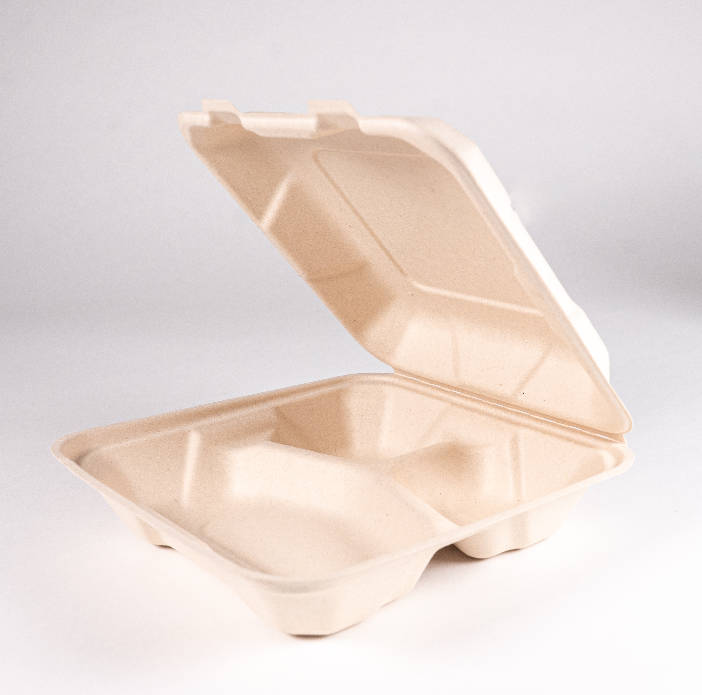 3 -Compartment Clamshell