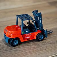 Miniatura Empilhadeira CPCD100 Miniatura Empilhadeira CPCD100