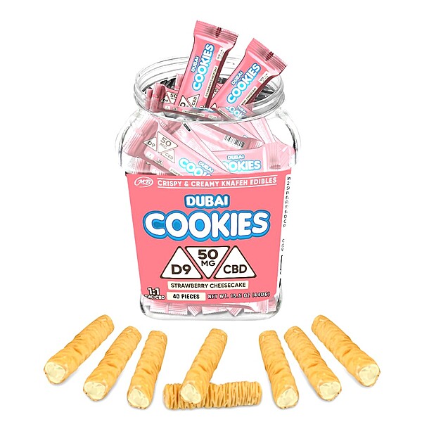 MF COOKIES STRAWBERRY CHEESECAKE