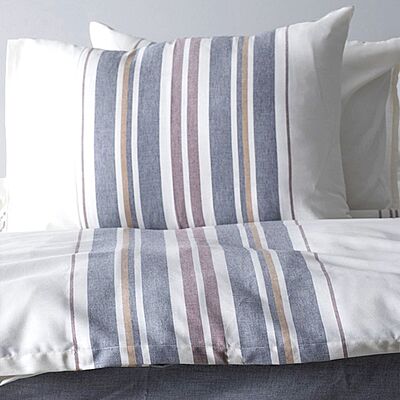 White Bedding Set with Darker Lines - King