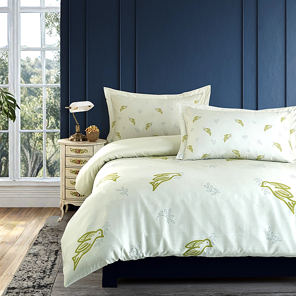 Luxury Dove Bedding Set - King