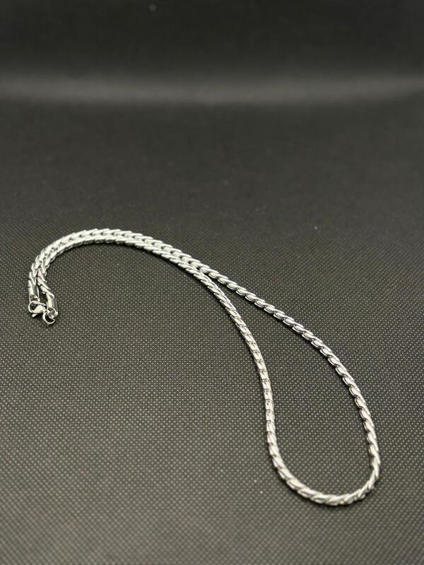 Durable Stainless Steel Woven Link Chain for Men