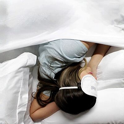 All White Luxury Duvet Cover With Flap - Queen