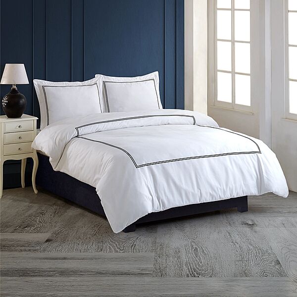 Luxury Black Stripe Bedding Set - King