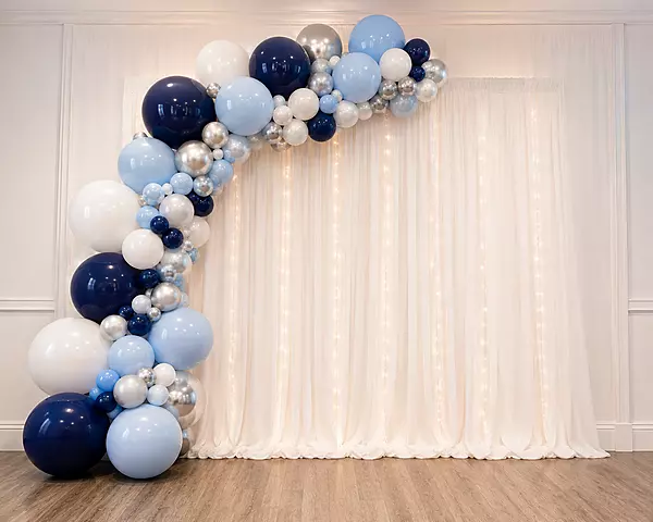 Backdrop Curtain Background with Arch Balloons / Fondo de cortina con globos