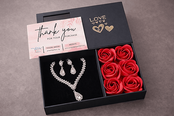 Rose box with Jewellery