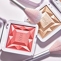 rms Skin2Skin Classic Fan Brush