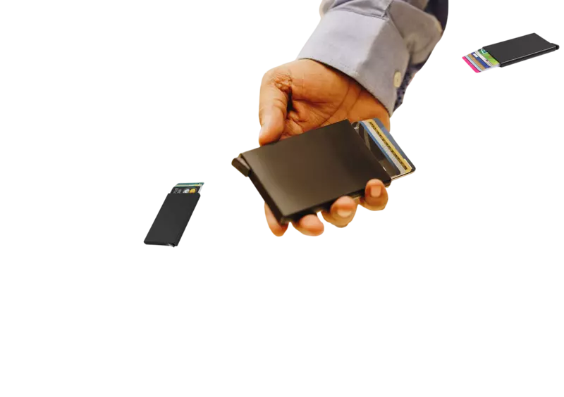 CREDIT CARD HOLDER WITH RFID BLOCK Pockate