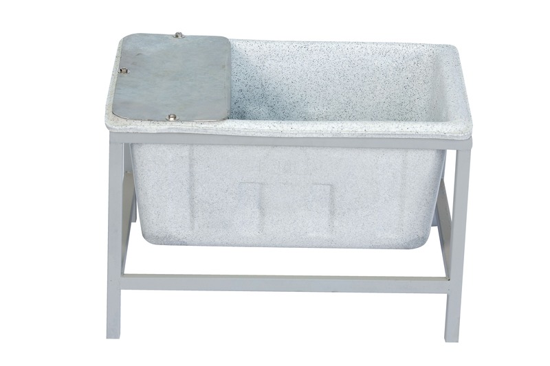 Farmex Drinker Trough 50L with 40cm galvanized steel stand showing dimensions - front side