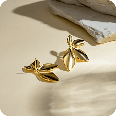 Fiora Studs