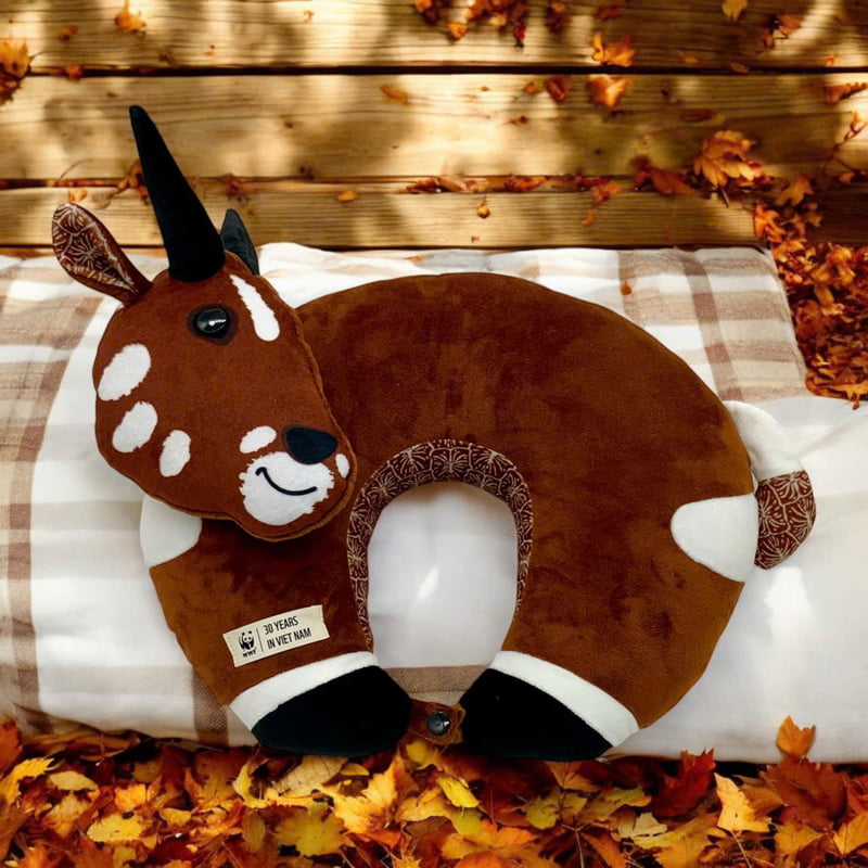 Gối Cổ Sao La WWF - Thủ Công Nhồi Bông Gối Cổ Sao La WWF - Thủ Công Nhồi Bông