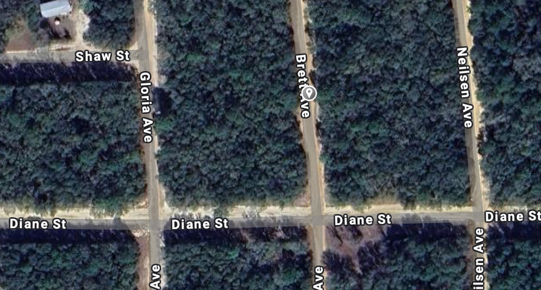 Brett Avenue Great outdoors. Scenic views. Amenities for you to explore.