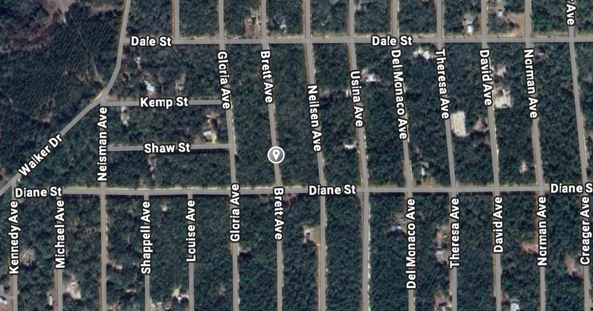 Brett Avenue Great outdoors. Scenic views. Amenities for you to explore.