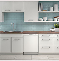 GE® GDF450PGRWW Dishwasher with Front Controls GE® GDF450PGRWW Dishwasher with Front Controls