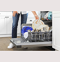 GE® GDF510P ENERGY STAR® Dishwasher with Front Controls GE® GDF510P ENERGY STAR® Dishwasher with Front Controls