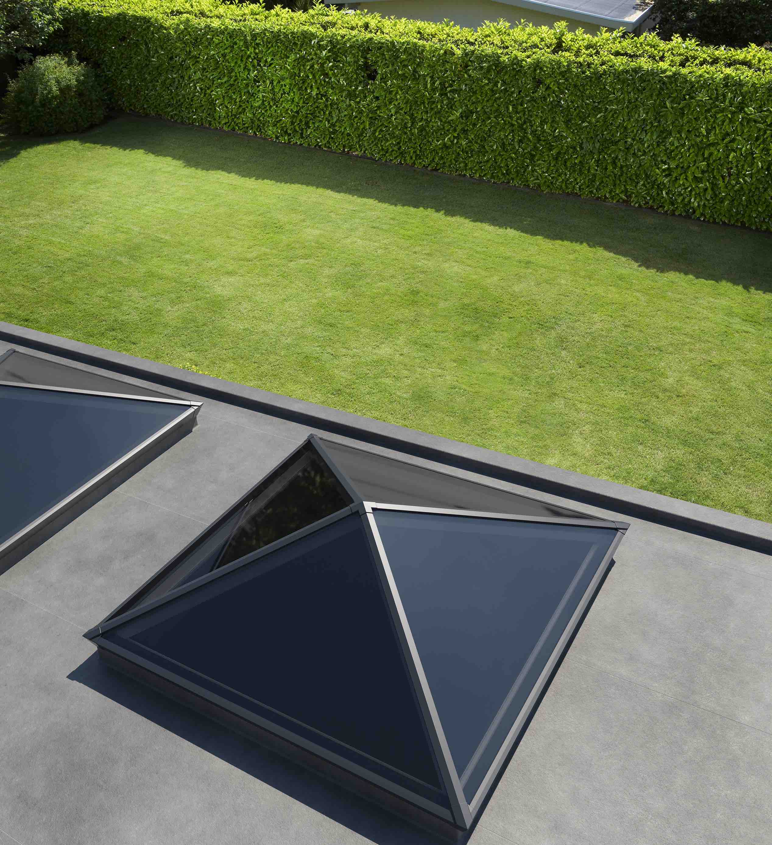 Pyramid Aluminium Lantern Roof 3.1m x 3.1m (12 Pane 4WAY)