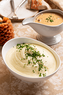 Thanksgiving Extras 2025 Thanksgiving Extras 2025