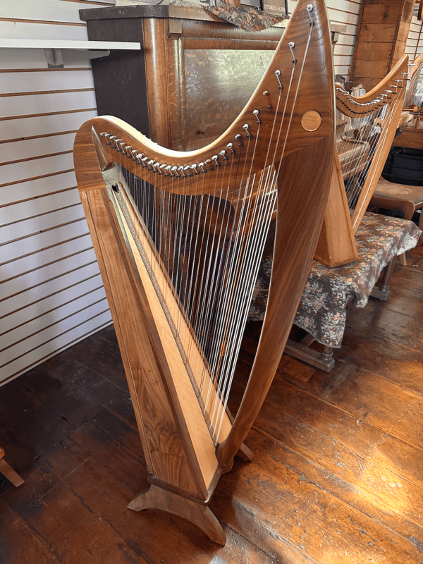 Lorraine 29 (G-G), D, Walnut, Camac, 9595