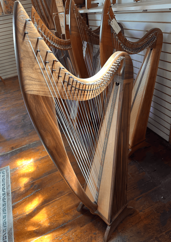 Lorraine 29 (G-G), D, Walnut, Camac, 9595