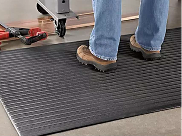 TAPETE ANTIFATIGA 3' X 3' NEGRO LISO